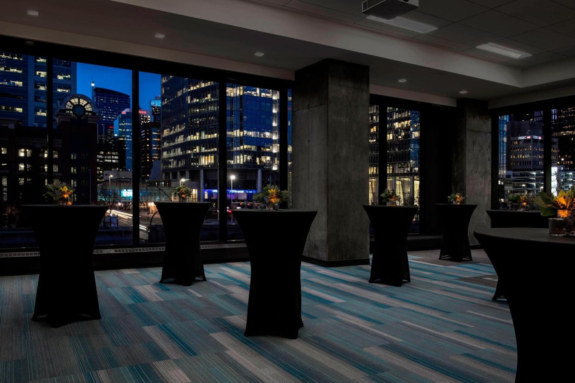 Residence Inn By Marriott Calgary Downtown/Beltline District Exterior foto