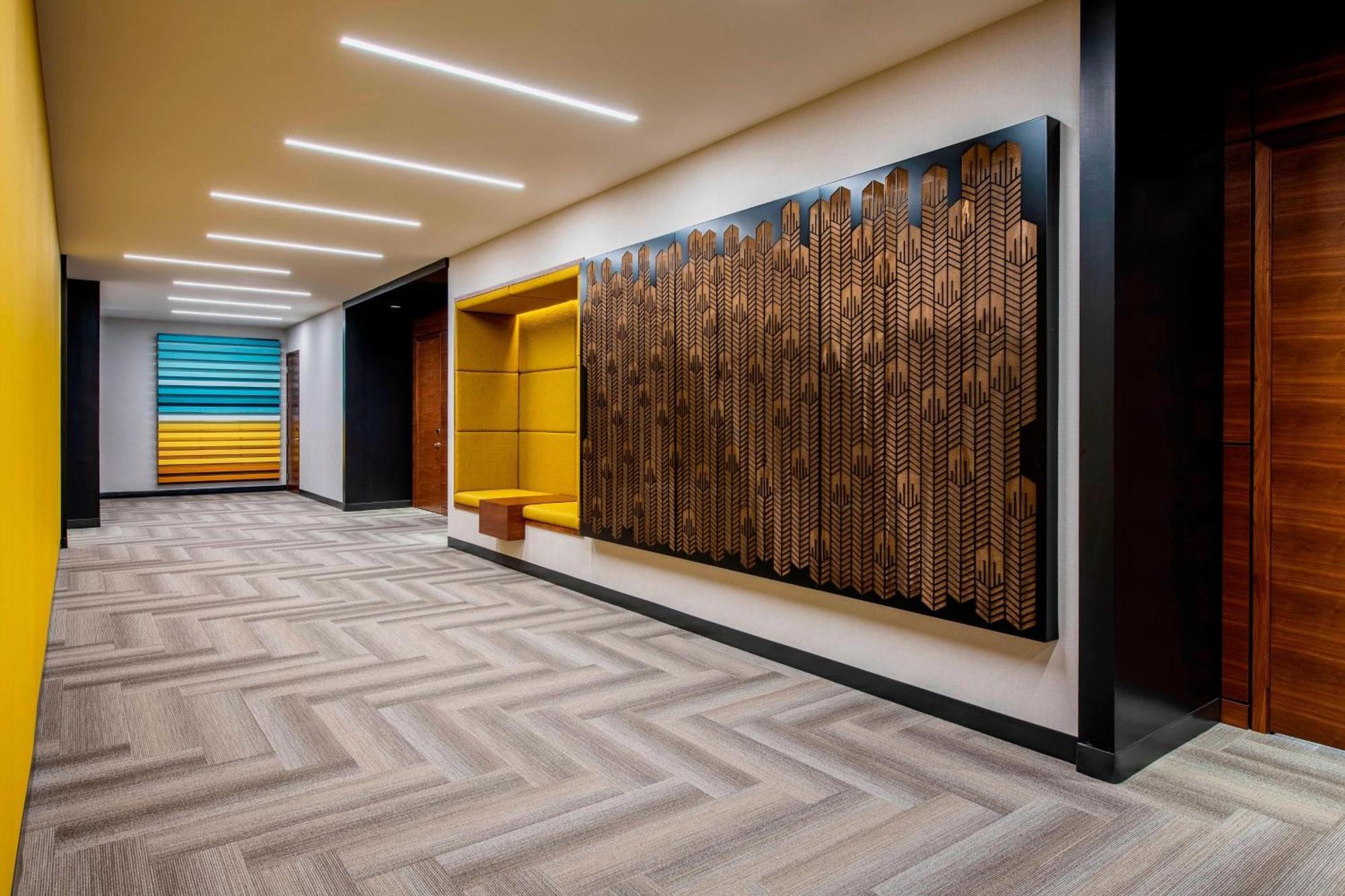 Residence Inn By Marriott Calgary Downtown/Beltline District Exterior foto